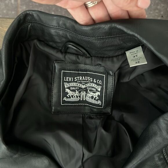 NWT Levi's  Faux Leather Belted Motorcycle Jacket - Black - Picture 10 of 16